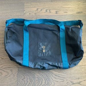 Exclusive lululemon Seawheeze Mesh Duffle NWOT💦👟